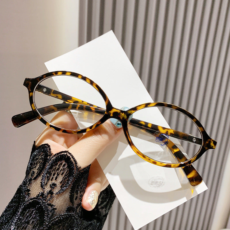 Monyé Classique Eyewear