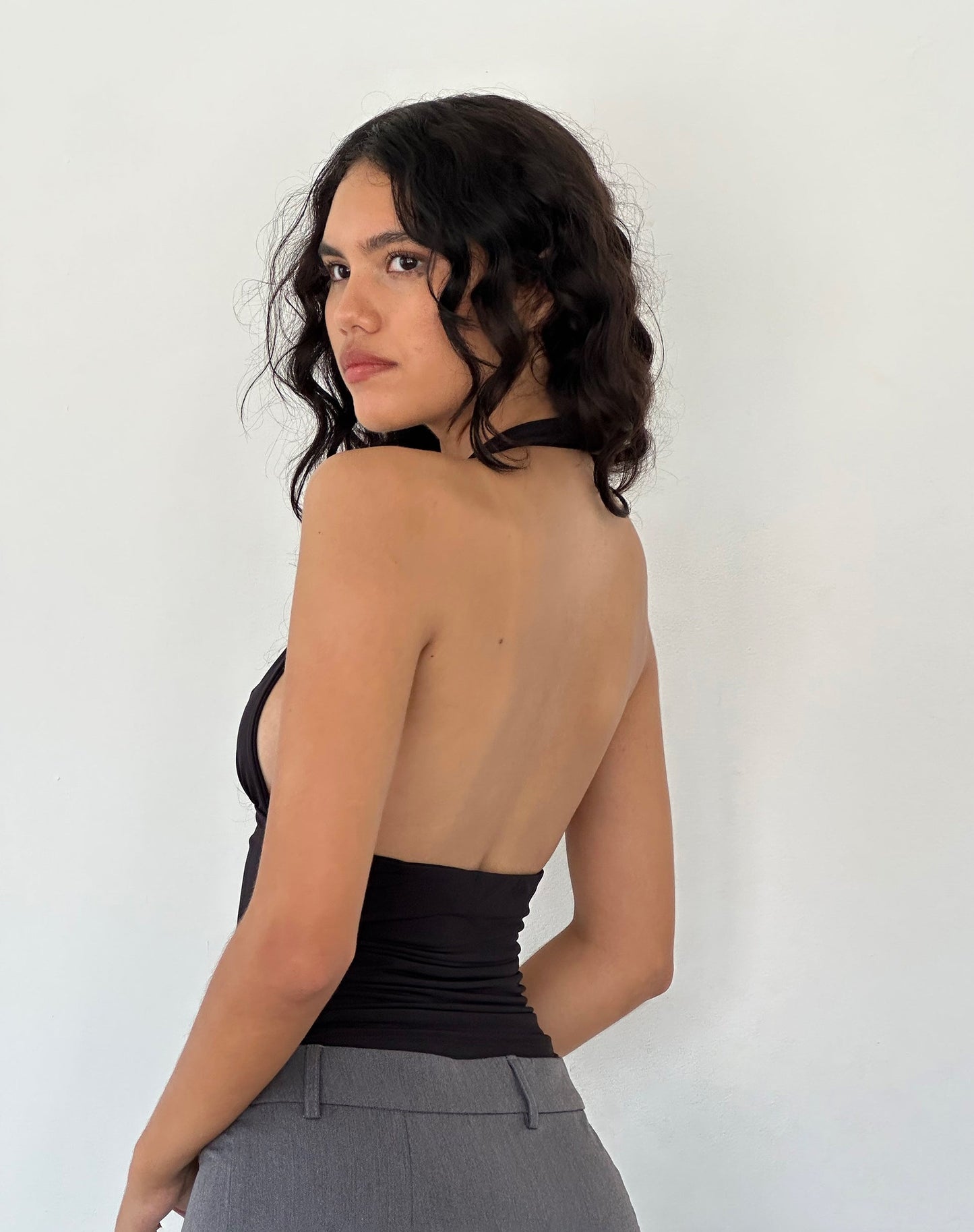Selene Luxe Haltertop met Diepe V-hals
