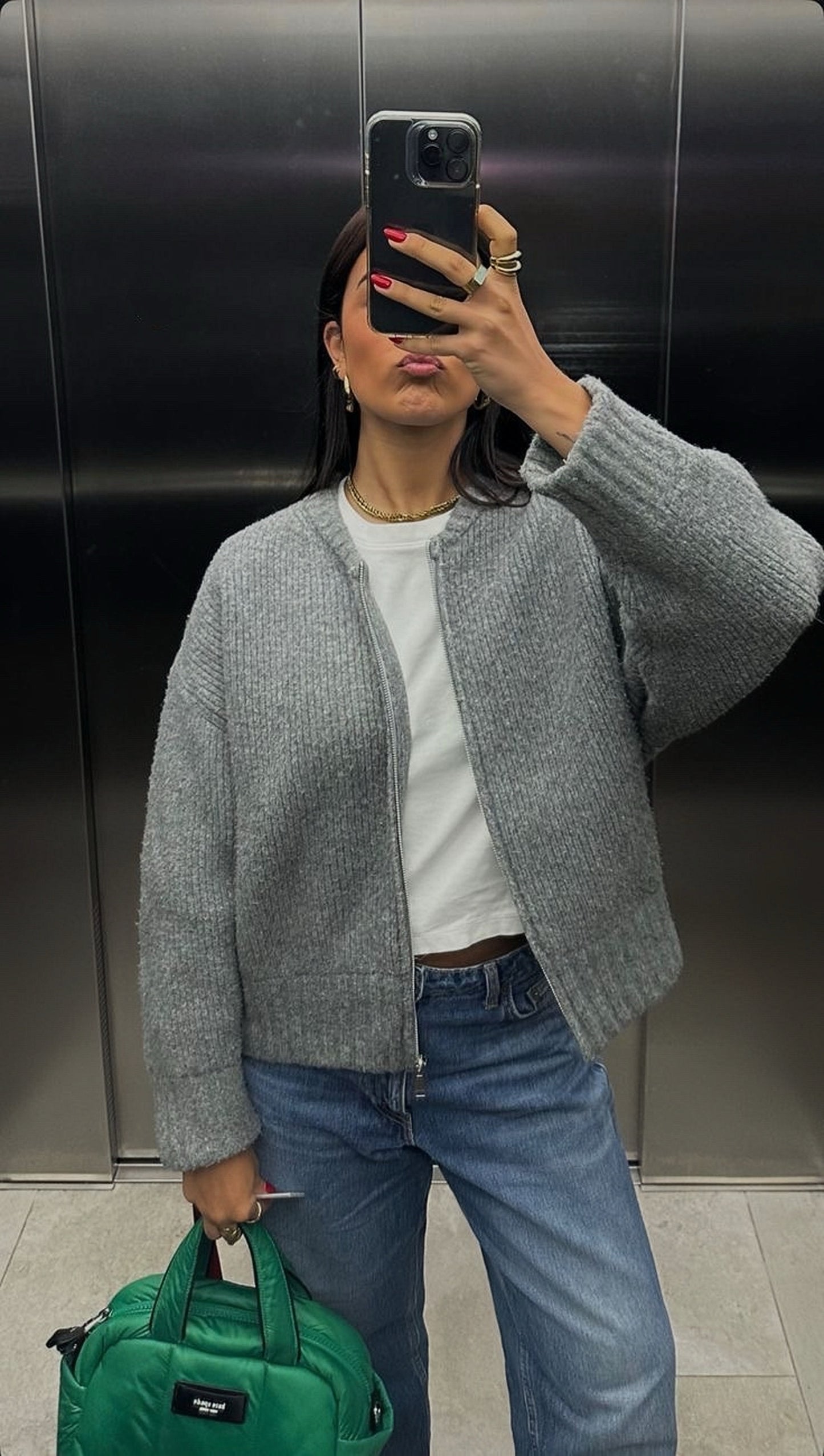 The Classique Zip