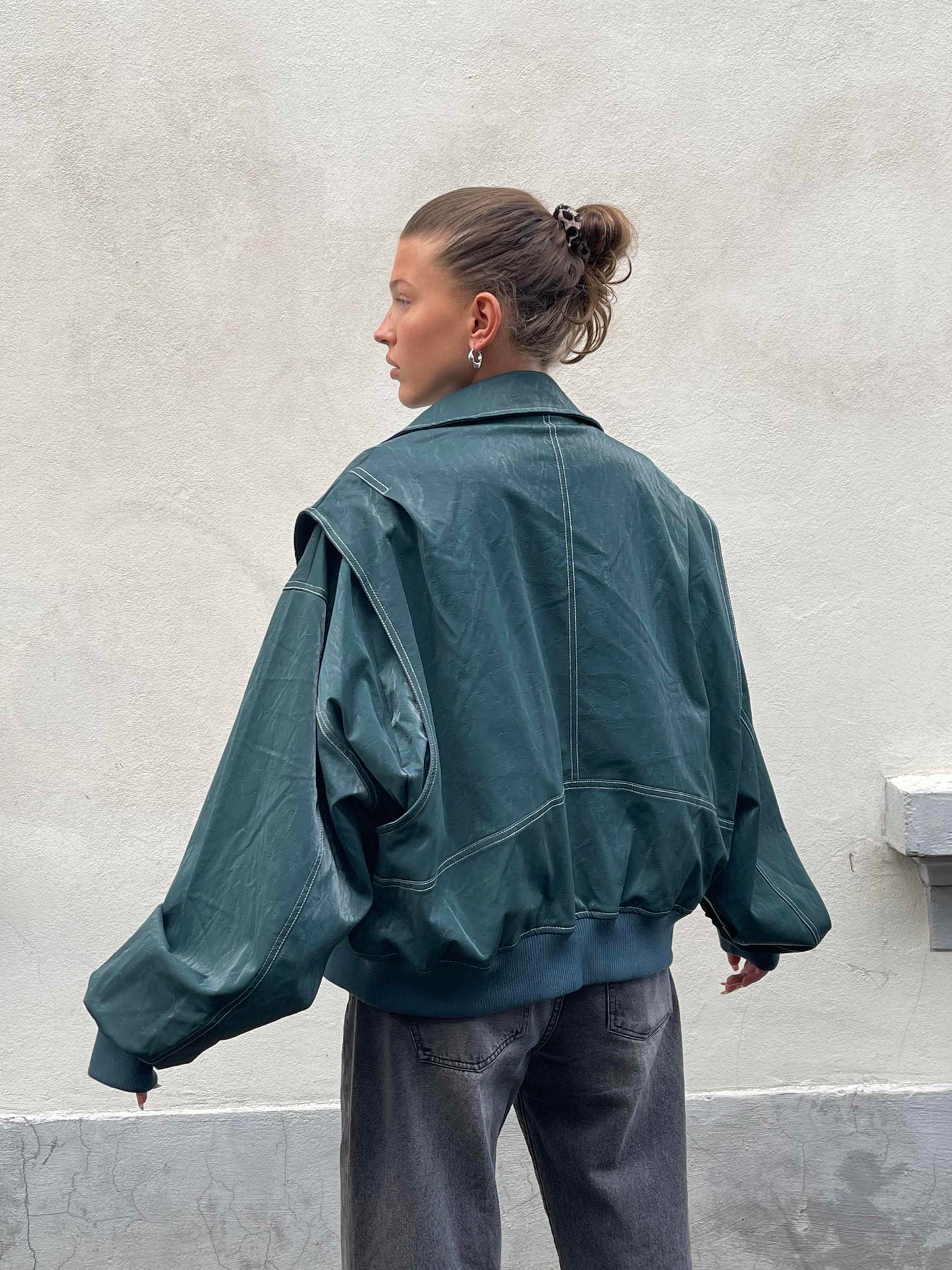 Verona Oversized Diepgroen Jack met Rits & Zakdetails