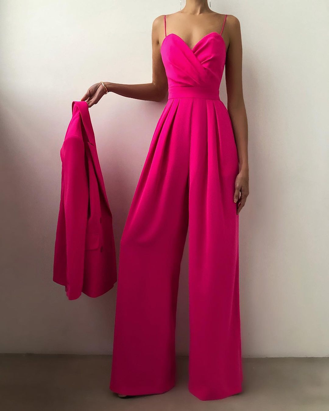 Noély Elegante Jumpsuit met Verleidelijke Schouderbanden