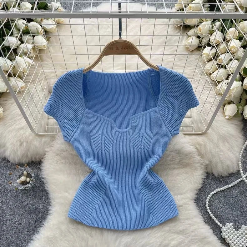 Riva – Gebreide Trekkoord Cropped Top met V-Hals