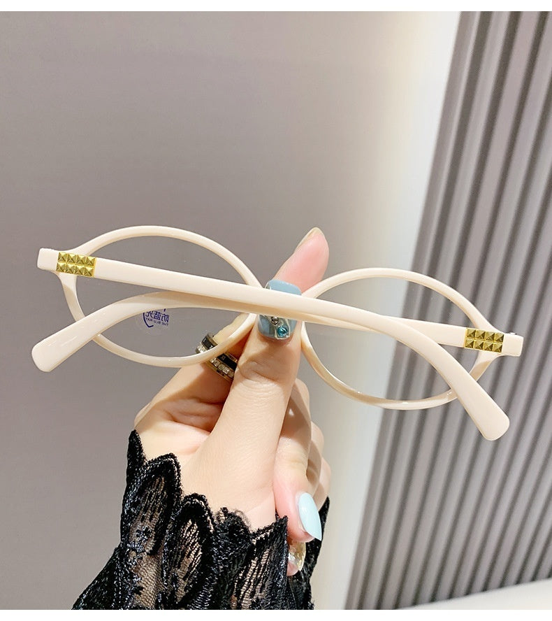 Monyé Classique Eyewear