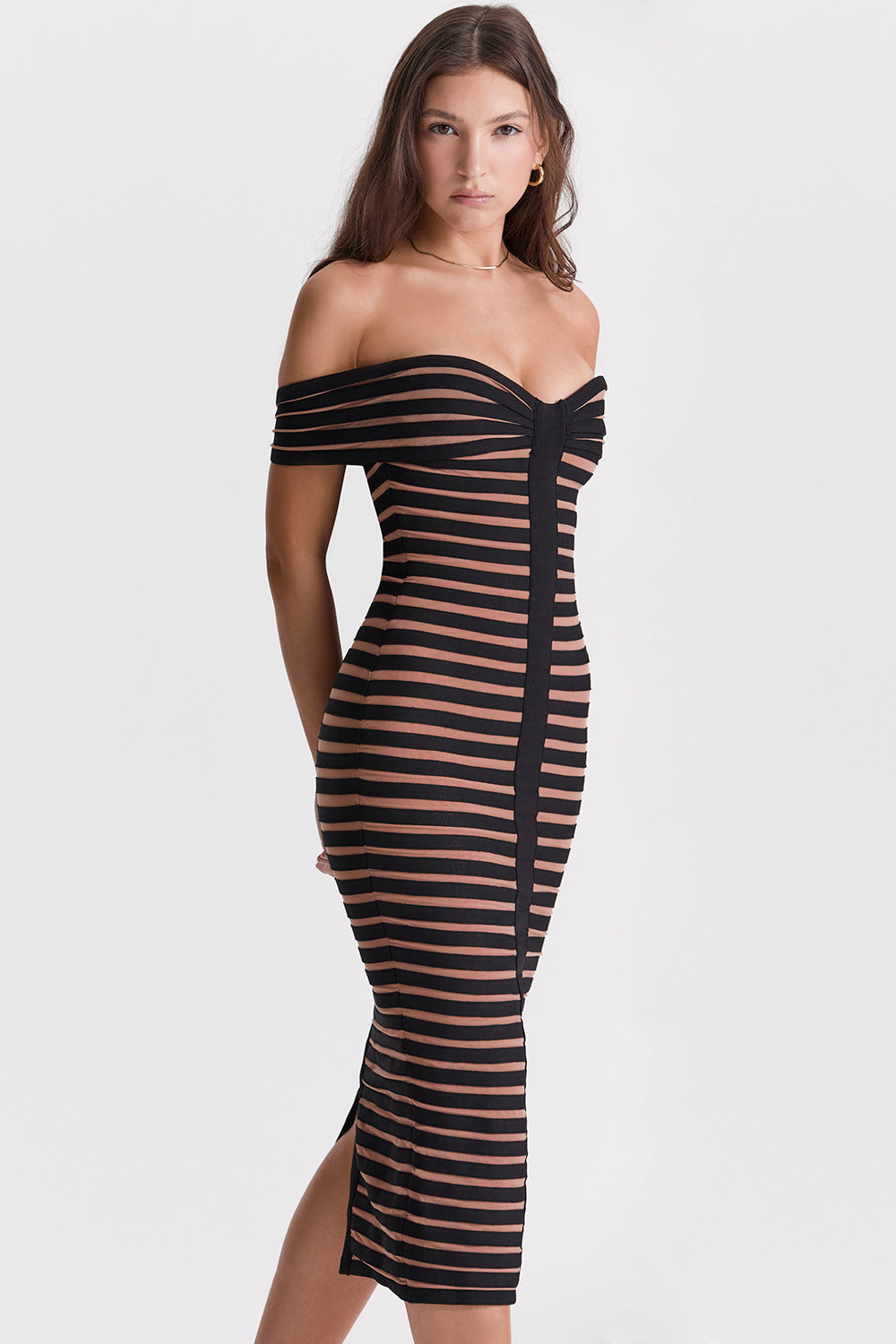 Fleur de Lune Off-Shoulder Bodycon Maxi Jurk
