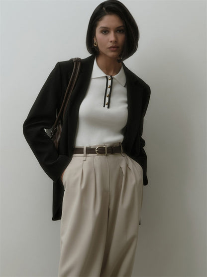 Clea – Gebreide Polo Top met Korte Mouwen