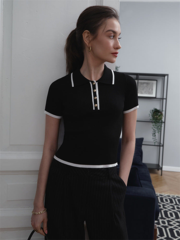 Clea – Gebreide Polo Top met Korte Mouwen