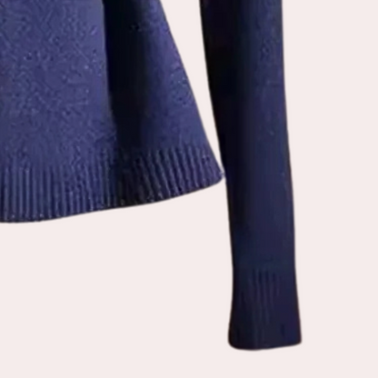 Mia Cape Knit Top met Tailleaccent