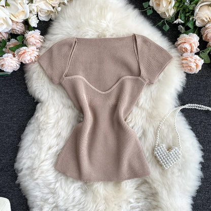 Riva – Gebreide Trekkoord Cropped Top met V-Hals