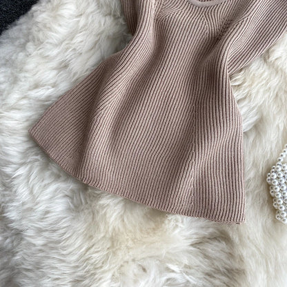 Riva – Gebreide Trekkoord Cropped Top met V-Hals