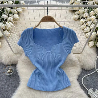 Riva – Gebreide Trekkoord Cropped Top met V-Hals