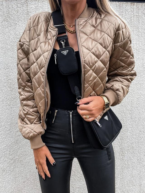 Elyra Gewatteerd Bomberjack met Moderne Twist