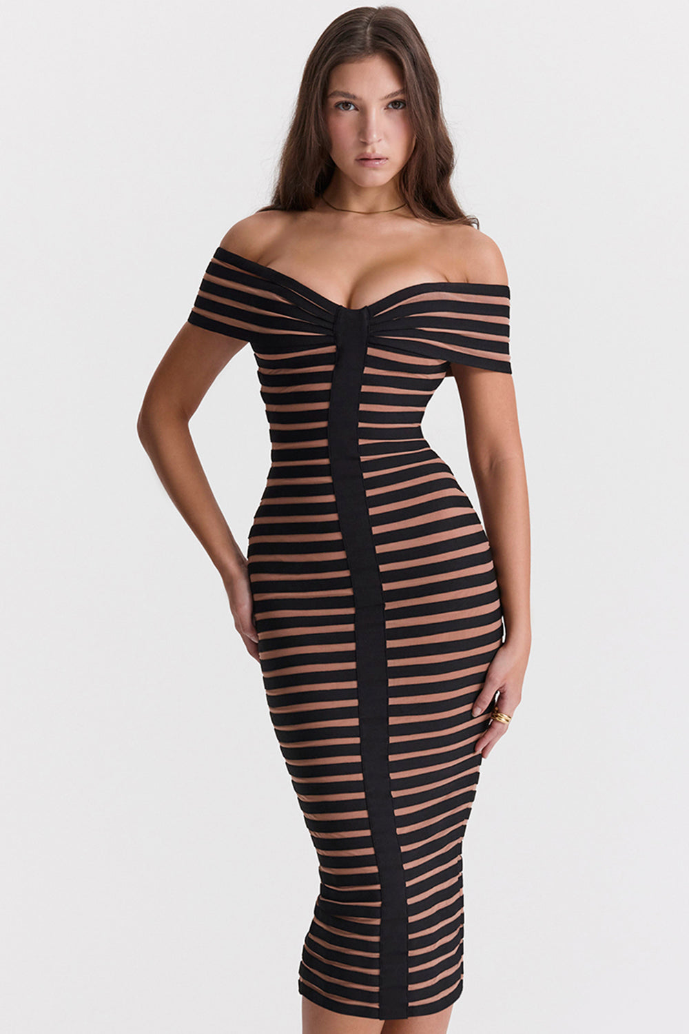 Fleur de Lune Off-Shoulder Bodycon Maxi Jurk